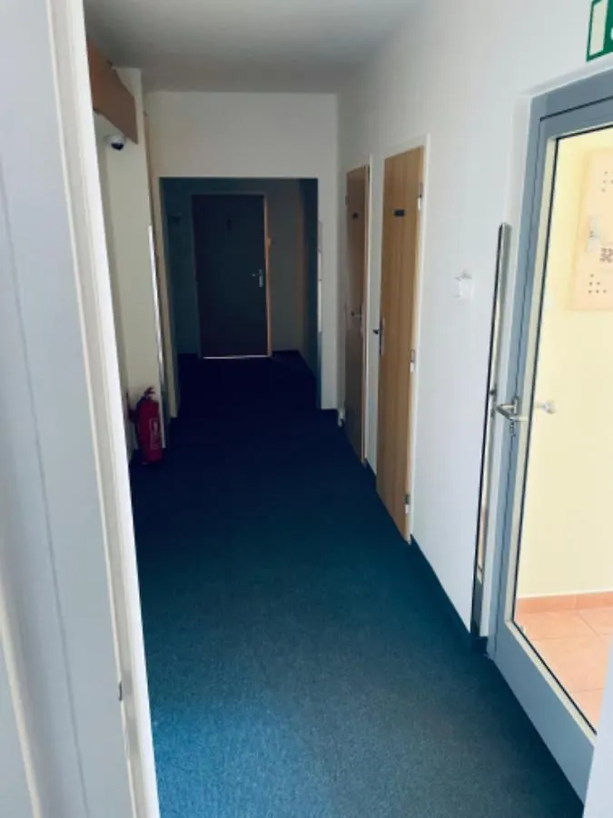 Apartamento Apartmány Bryksova Praga